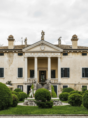 Rudanta Construction Exclusive Bungalow Design Solutions