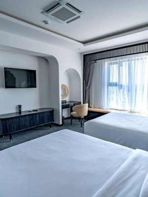 Rudanta Construction hotel bedroom